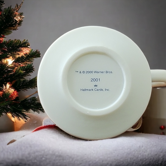 IOB 2001 Hallmark Ornament Holiday Spa Tweety Looney Tunes QX6945 - Picture 11 of 11